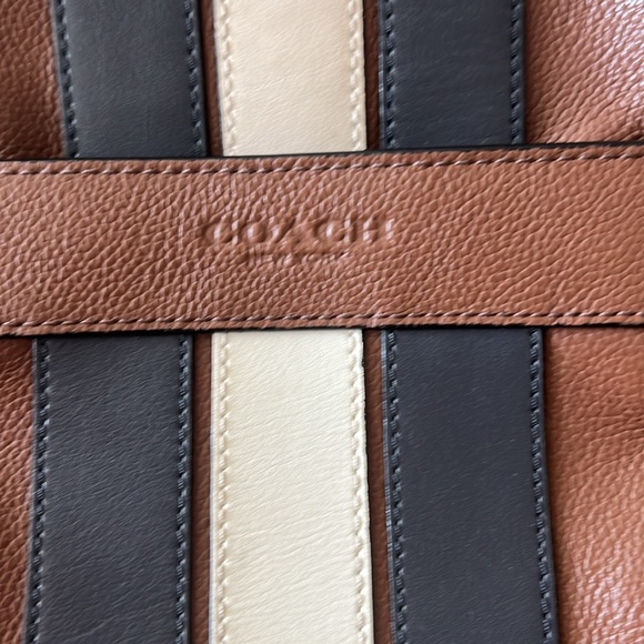Coach Leather Sling crossbody bag - Picture 3 of 12